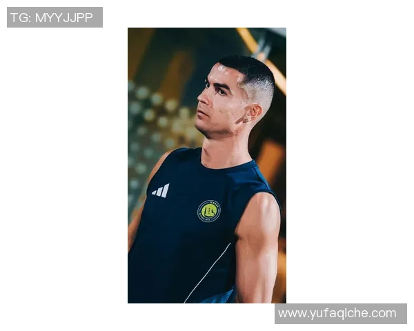 超炫帅气！足球球星发型男孩子的最新时尚大片