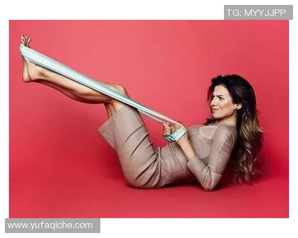 女性版足球明星身形塑造：运动美学与力量的完美结合