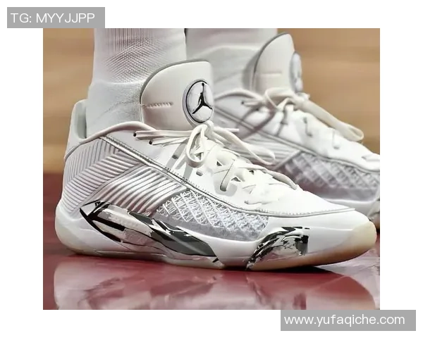 球星球鞋与足球鞋完美结合展现运动风采打造专属场上魅力